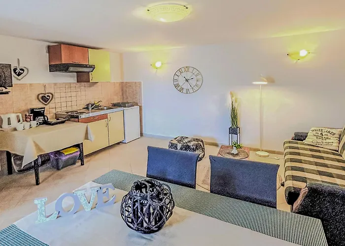 Erika-2 By Interhome Casa vacanze Nova Vas (Porec)